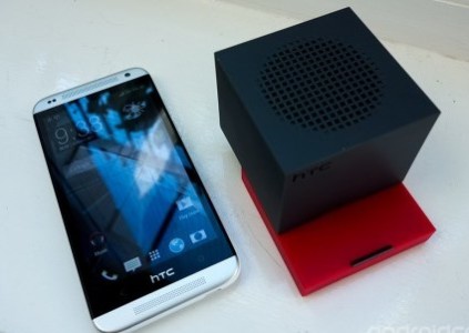 HTC Desire 601 and boombass