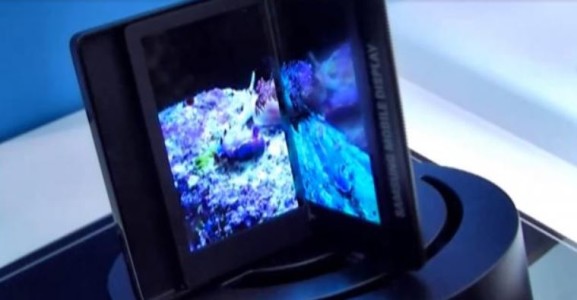 5.68-Inch Foldable Display Revealed at the CES 2014 behind Closed Doors
