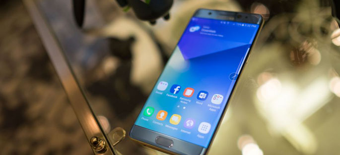 Learn to Add Signature to Note 8 Text Messages