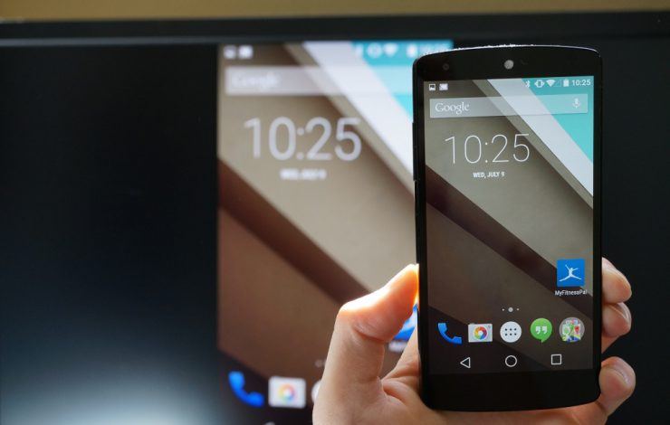 Discover Screen Mirroring on  Moto Z2
