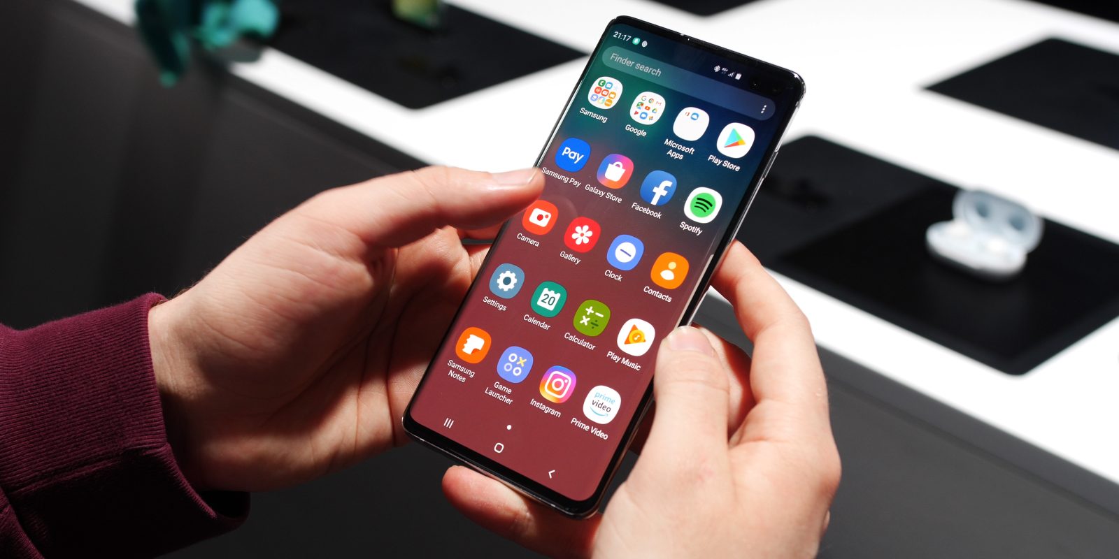 How to Activate Night Mode on your Samsung Galaxy S10